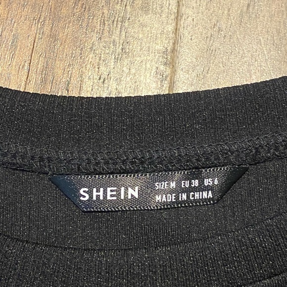 Oversized ribbed black sweatshirt - Picture 2 of 2